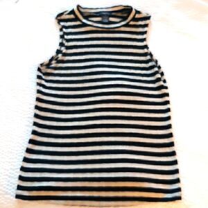 rue21, sleeveless top., black and off white. Small